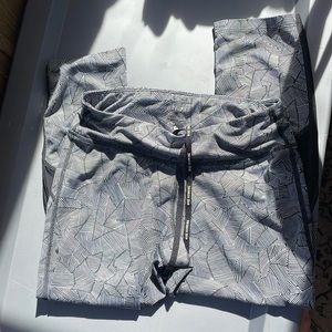 Nike dry fit capri spandex